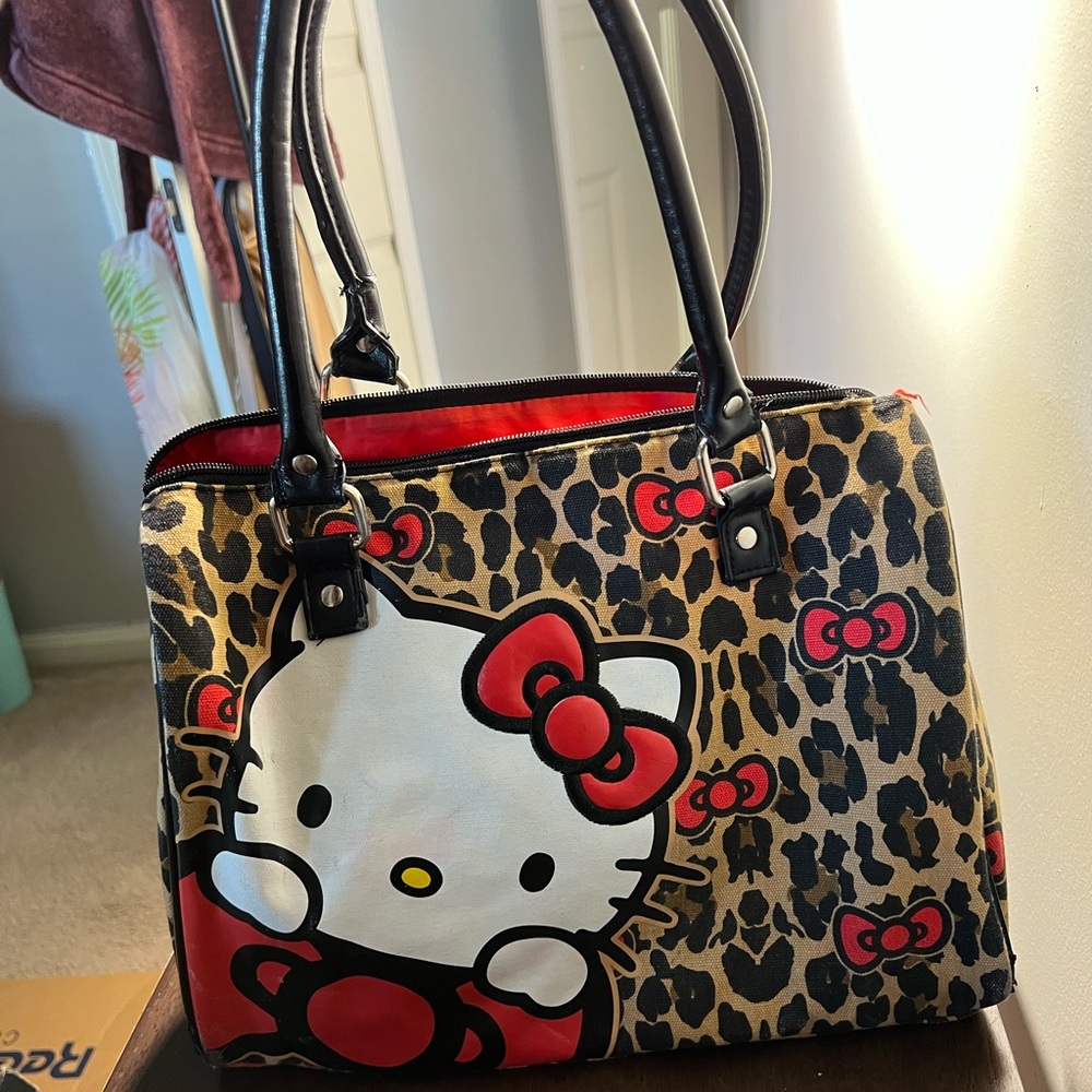 Hello Kitty Leopard Print Shoulder Bag - Red and Black